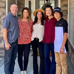 Meet your Posher, Jennifer